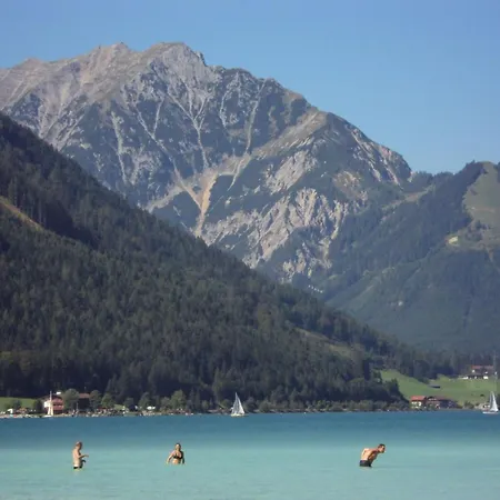 Haus Der By Interhome Hart im Zillertal